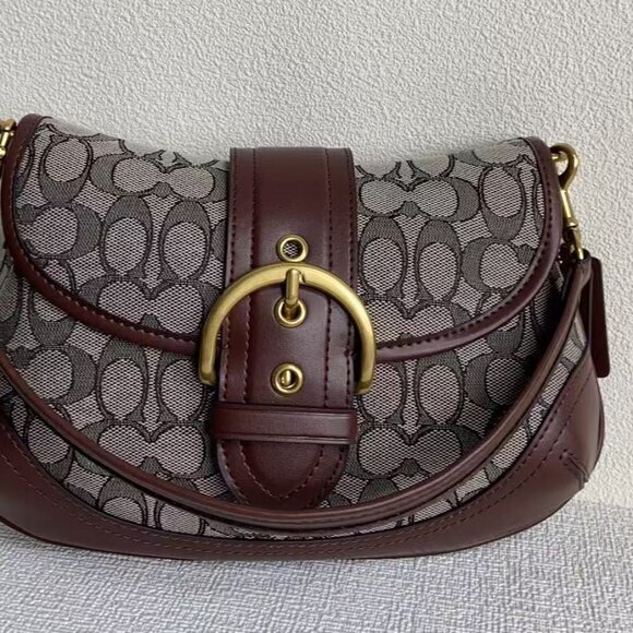 Coach SoHo Vintage Y2K 🩶 Classic - Picture 1 of 7